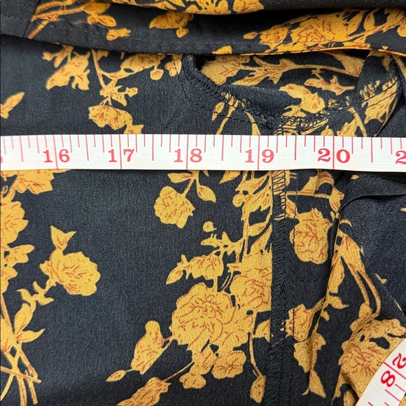 Rihoas Maxi wrap dress - Picture 9 of 9